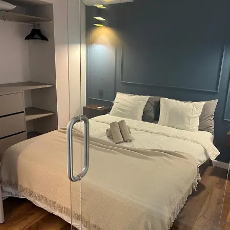 New - Luxury Front Apartment Sesimbra