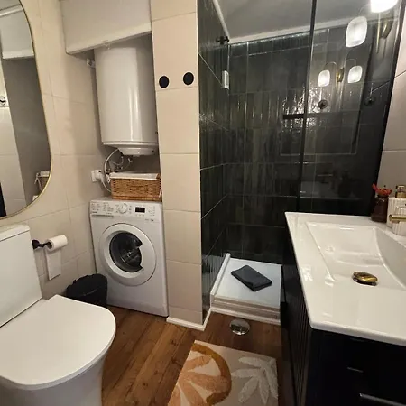 New - Luxury Front Sesimbra