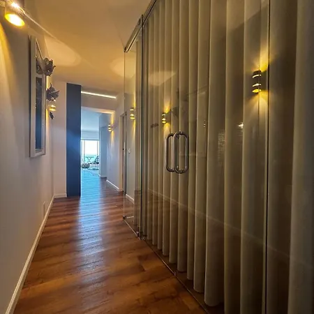 New - Luxury Front Apartment Sesimbra